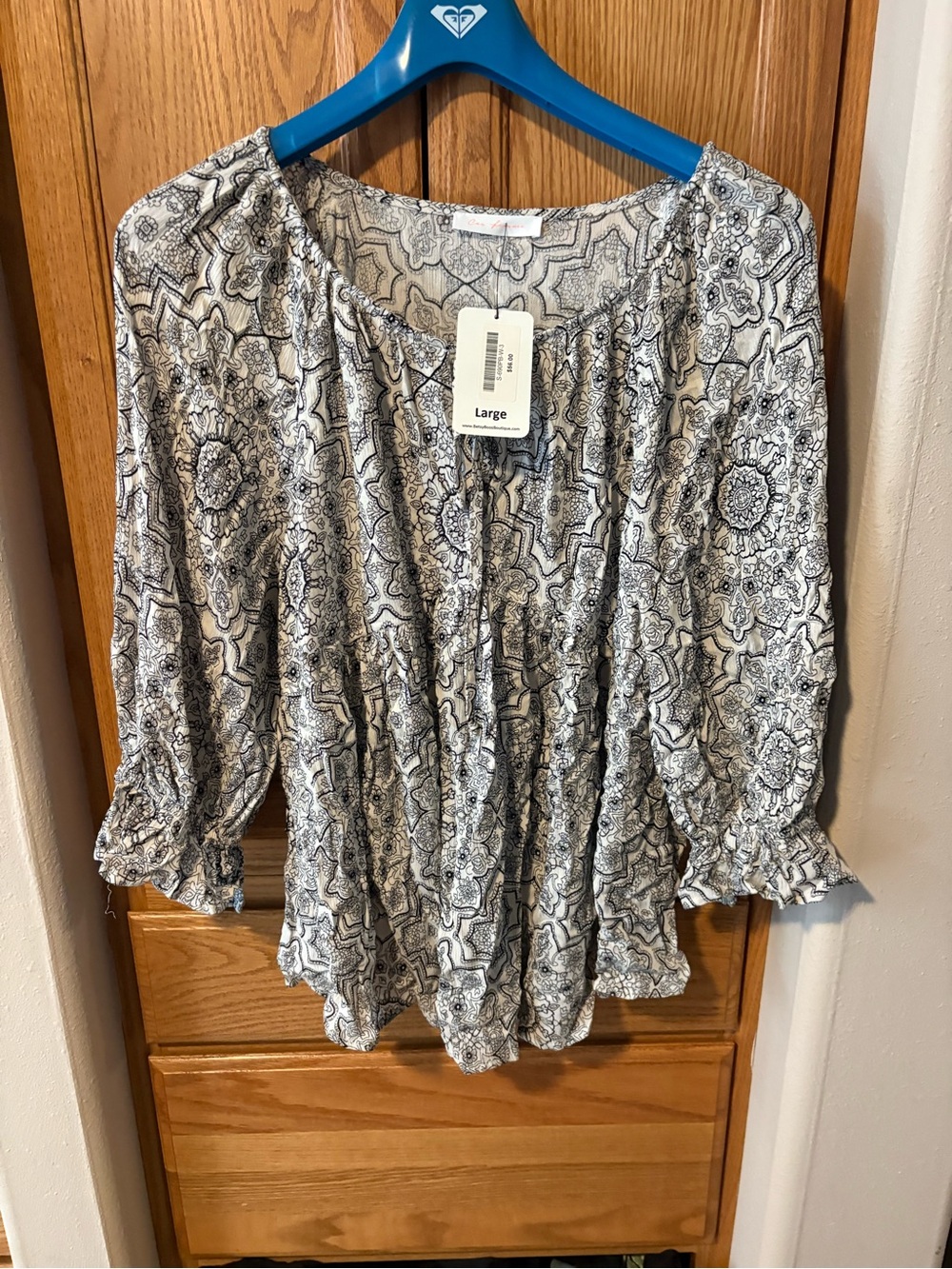 Womens Black & White Printed Peasant Blouse